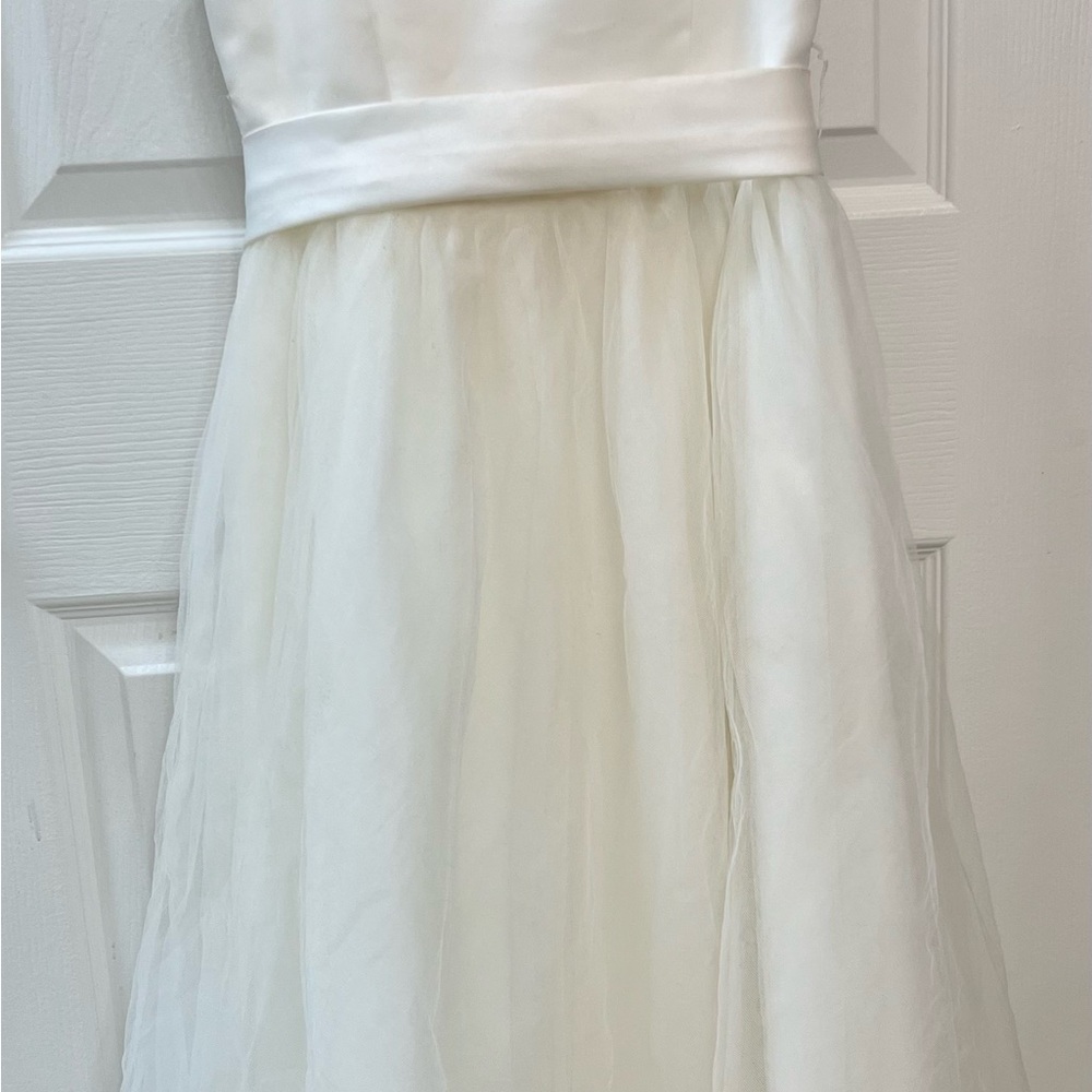 David's Bridal Satin Flower Girl Dress with Tulle Skirt 
STYLE# S1038 
Size 7 - Picture 4 of 5